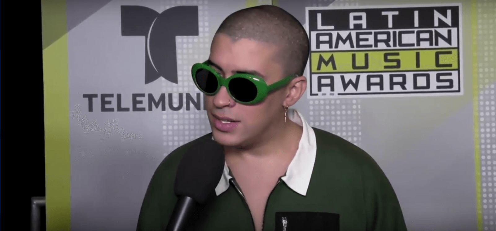 Bad Bunny en exclusiva con Smoochy en Paparazzi TV • Mega 96.3 FM